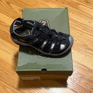 Keen Black and Gray Outdoor Sandals